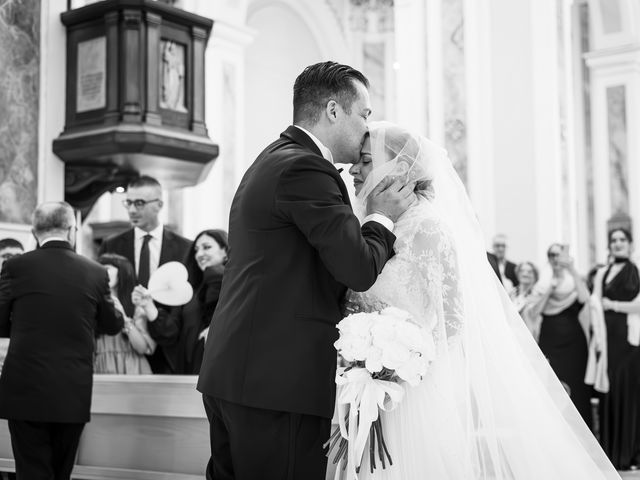 Il matrimonio di Benito e Anna a Locorotondo, Bari 27