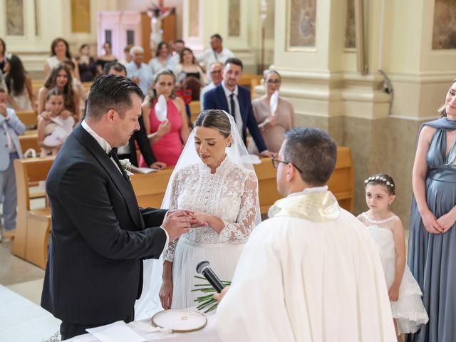 Il matrimonio di Benito e Anna a Locorotondo, Bari 31