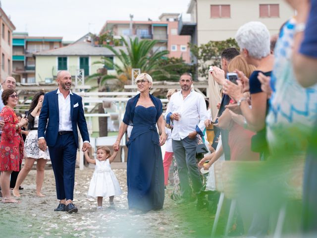 Il matrimonio di Simone e Cristina a Albissola Marina, Savona 39