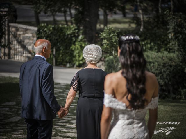 Il matrimonio di Luca e Erika a Castelpetroso, Isernia 17