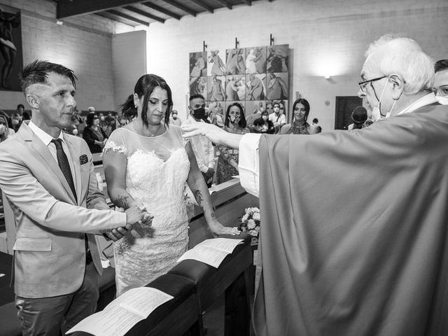 Il matrimonio di Fabrizio e Rosa a Fano, Pesaro - Urbino 11