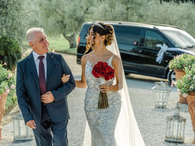 Il matrimonio di Alessio e Elena a Montespertoli, Firenze 16