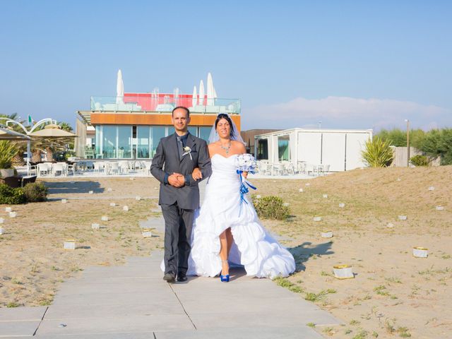 Il matrimonio di Manolo e Valeria a Viareggio, Lucca 14