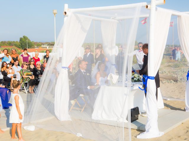 Il matrimonio di Manolo e Valeria a Viareggio, Lucca 21