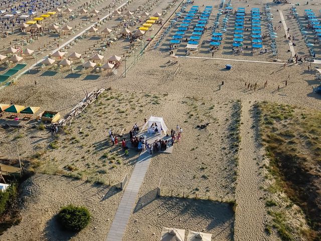 Il matrimonio di Manolo e Valeria a Viareggio, Lucca 24