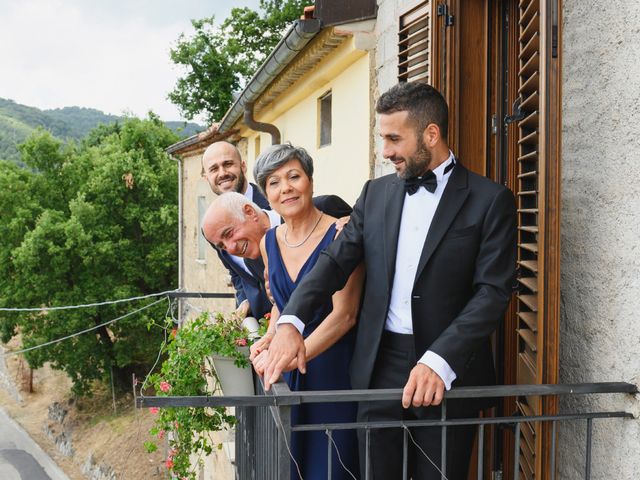 Il matrimonio di Marco e Lucrezia a Magliano Vetere, Salerno 23