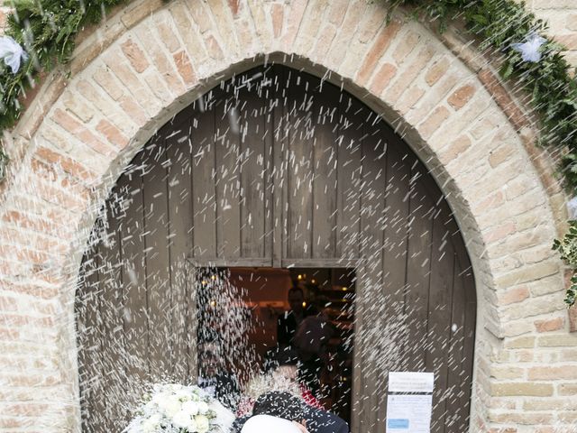 Il matrimonio di Alessandro e Martina a Montegridolfo, Rimini 27