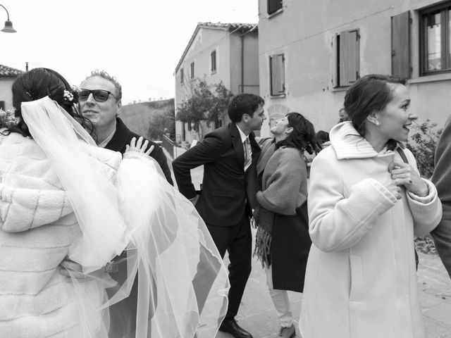 Il matrimonio di Alessandro e Martina a Montegridolfo, Rimini 33