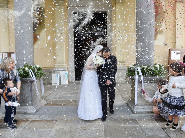 Il matrimonio di Andrea e Serena a Daverio, Varese 5