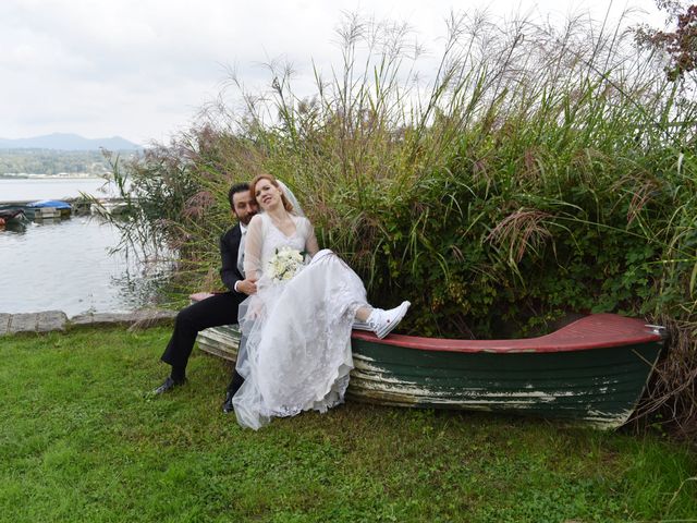 Il matrimonio di Andrea e Serena a Daverio, Varese 8