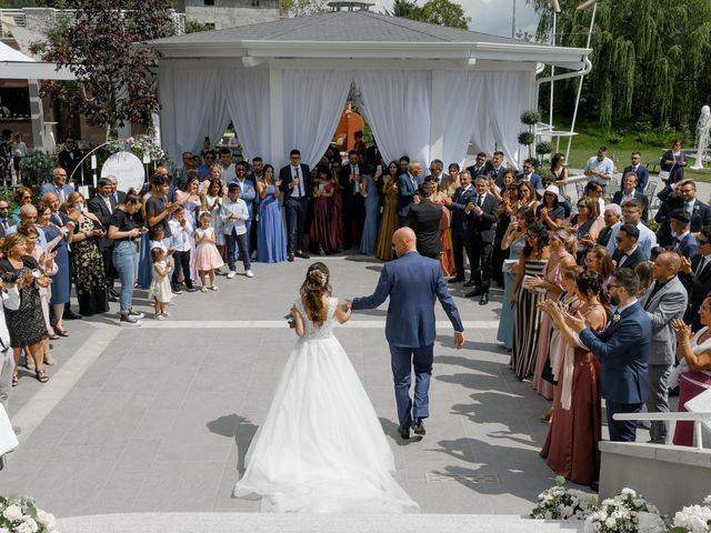 Il matrimonio di Giuseppe e Rossella a San Mauro Marchesato, Crotone 31