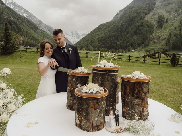 Il matrimonio di Emanuel e Veronica a Nus, Aosta 25