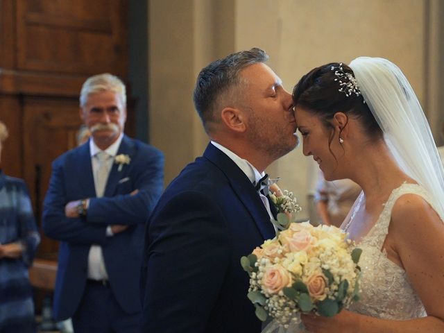 Il matrimonio di Emanuele e Valentina a Coreglia Antelminelli, Lucca 18