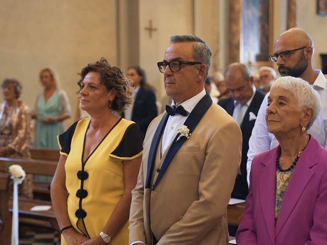 Il matrimonio di Emanuele e Valentina a Coreglia Antelminelli, Lucca 21