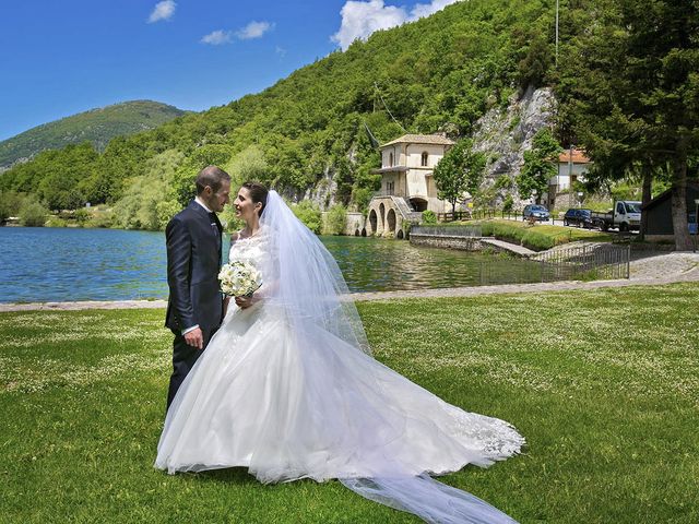 Il matrimonio di Marco e Laura a Scanno, L&apos;Aquila 44