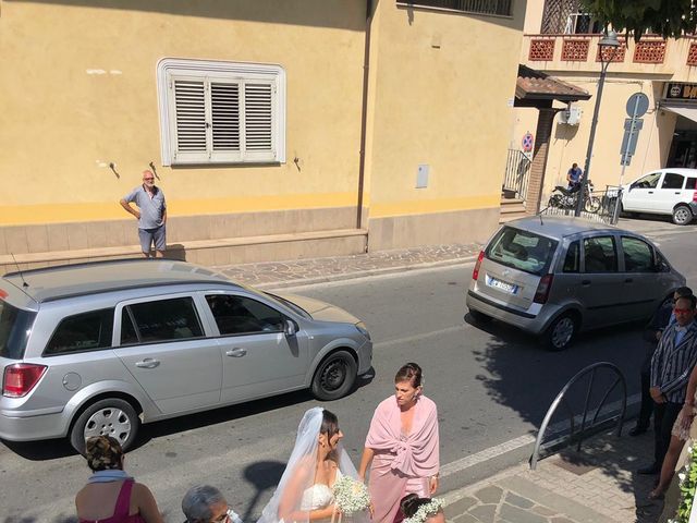 Il matrimonio di Luigi  e Emanuela  a Vallo della Lucania, Salerno 28