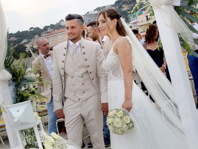 Il matrimonio di Luca e Valentina a Albissola Marina, Savona 32