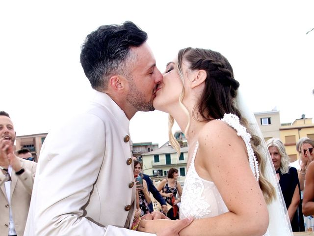 Il matrimonio di Luca e Valentina a Albissola Marina, Savona 40
