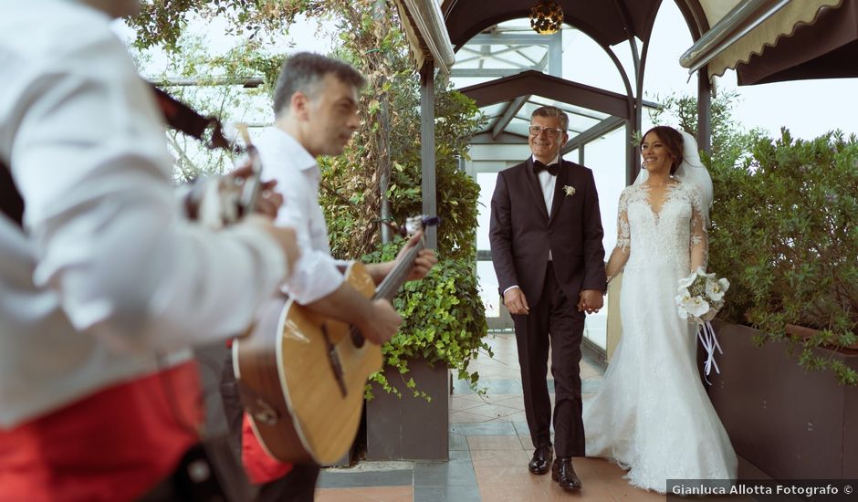 Il matrimonio di Zina e Ermanno a Napoli, Napoli