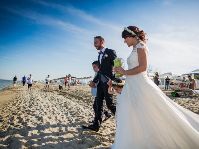 Il matrimonio di Claudio e Caterina a Comacchio, Ferrara 14