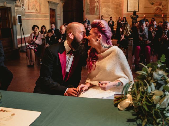 Il matrimonio di Tiziano e Laura a San Gimignano, Siena 14