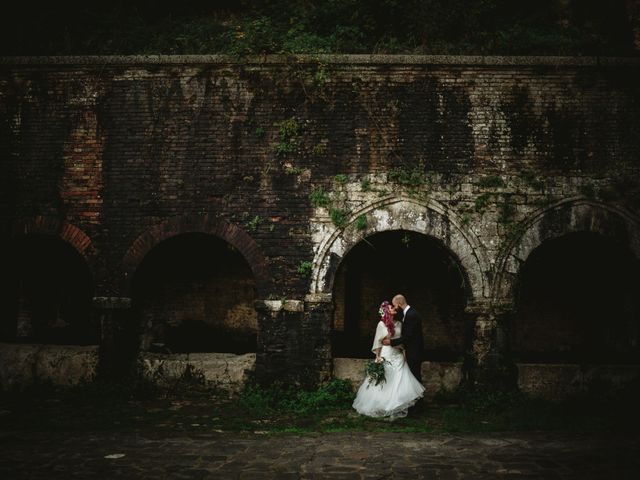 Il matrimonio di Tiziano e Laura a San Gimignano, Siena 21
