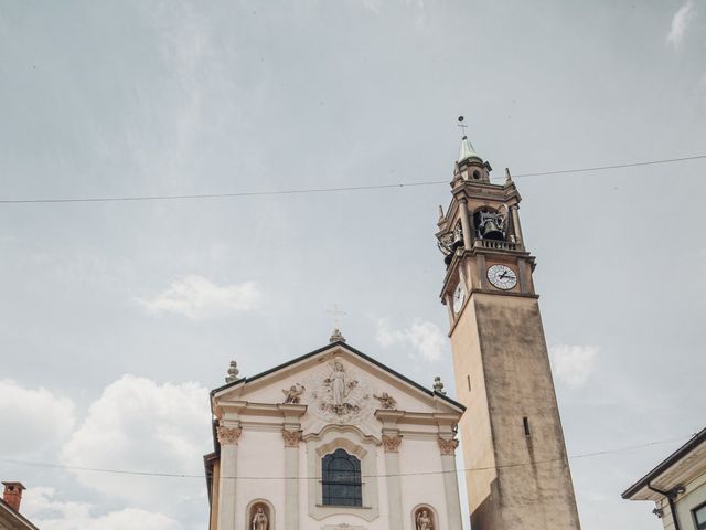 Il matrimonio di Davide e Loredana a Fenegrò, Como 28