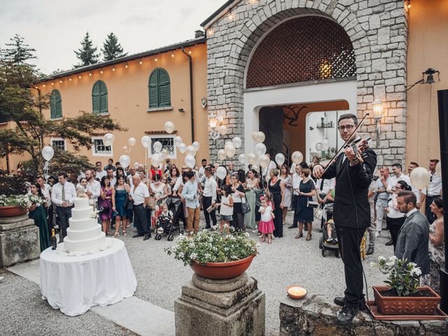 Il matrimonio di Davide e Loredana a Fenegrò, Como 41