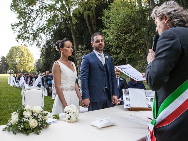 Il matrimonio di Roberto e Gabriella a Stezzano, Bergamo 12