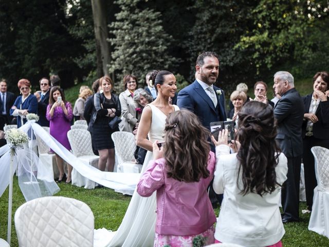 Il matrimonio di Roberto e Gabriella a Stezzano, Bergamo 19