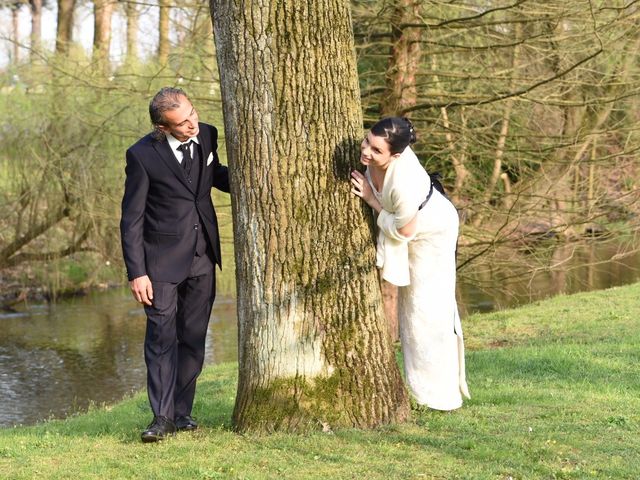 Il matrimonio di Lillo e Aurora  a Oleggio, Novara 10