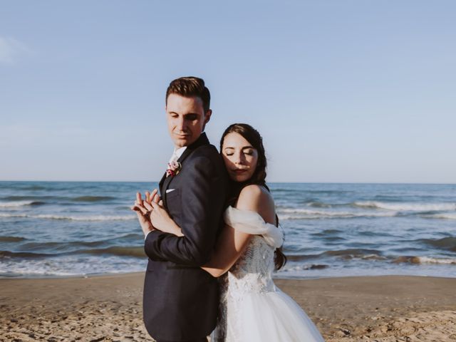 Il matrimonio di Gian Marco e Valentina a Pescara, Pescara 11