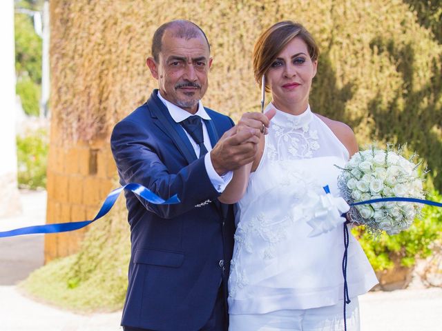 Il matrimonio di Tommaso e Giuliana a Procida, Napoli 26