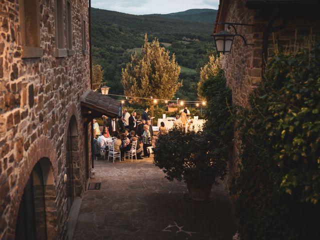 Il matrimonio di Leonardo e Alessandra a Castel Focognano, Arezzo 38