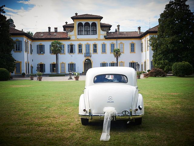 Il matrimonio di Luca e Erika a Robecco sul Naviglio, Milano 33