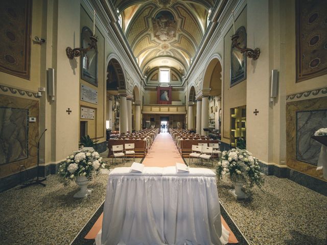 Il matrimonio di Enzo e Luna a Serra de' Conti, Ancona 29