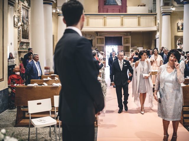 Il matrimonio di Enzo e Luna a Serra de' Conti, Ancona 32