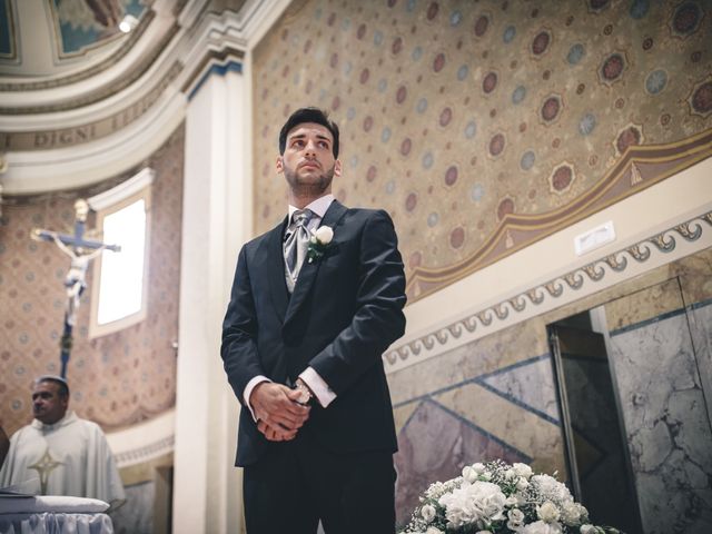 Il matrimonio di Enzo e Luna a Serra de' Conti, Ancona 33