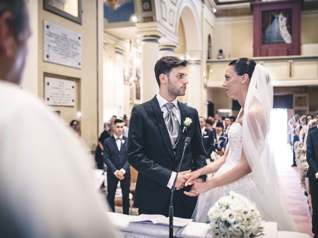 Il matrimonio di Enzo e Luna a Serra de' Conti, Ancona 36