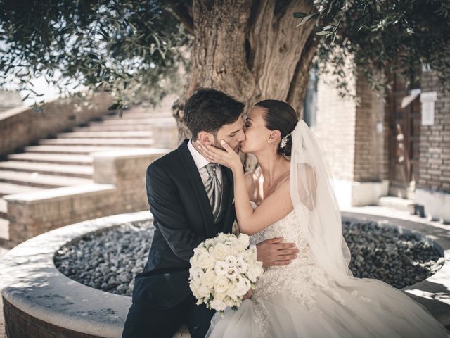 Il matrimonio di Enzo e Luna a Serra de' Conti, Ancona 44