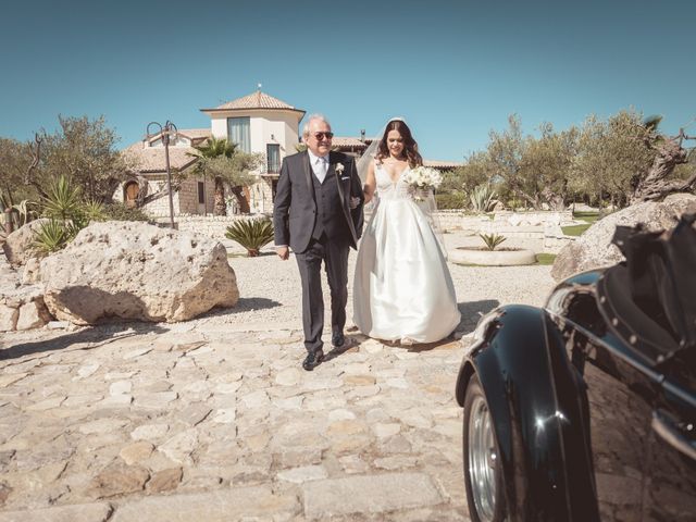 Il matrimonio di Laura e Enzo a Vallelunga Pratameno, Caltanissetta 52