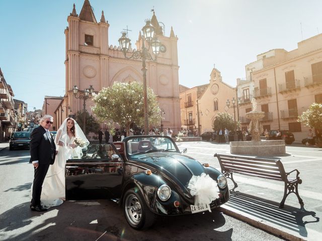 Il matrimonio di Laura e Enzo a Vallelunga Pratameno, Caltanissetta 74