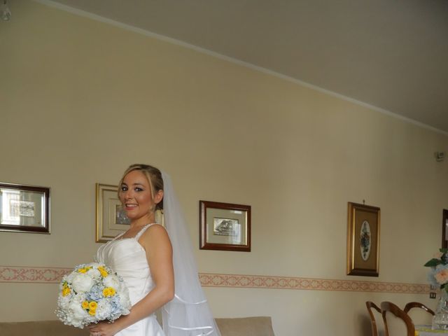 Il matrimonio di Roberta e Carmine a Giugliano in Campania, Napoli 38