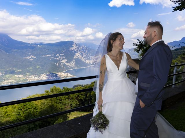 Il matrimonio di Cristina e Francesco a Barni, Como 26