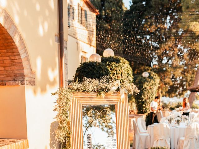 Il matrimonio di Peter e Iris a Gradara, Pesaro - Urbino 12