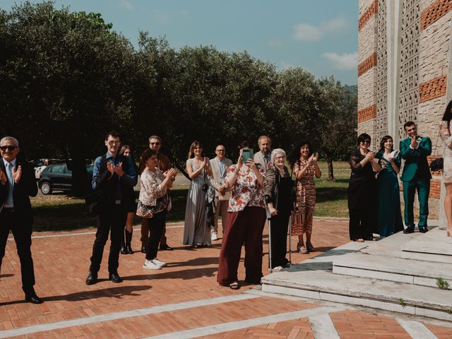 Il matrimonio di Roberta e Francesco a Fosdinovo, Massa Carrara 30
