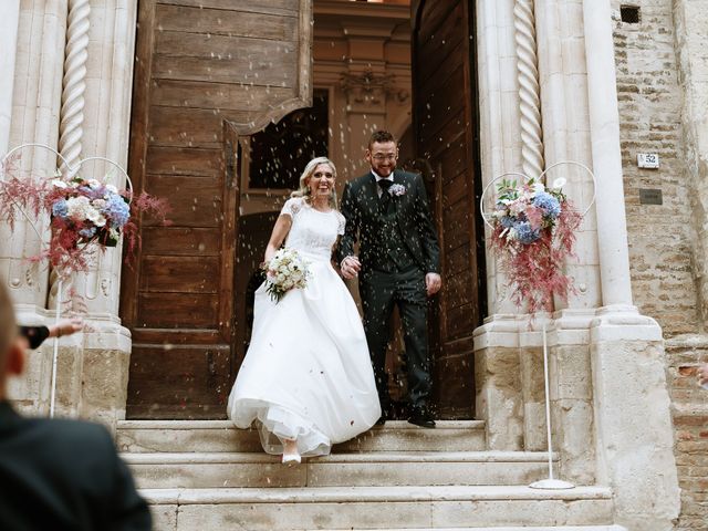 Il matrimonio di Nazaria e Mario a Città Sant&apos;Angelo, Pescara 117