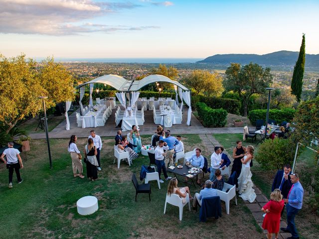 Il matrimonio di Gianluca e Maria a Fosdinovo, Massa Carrara 34