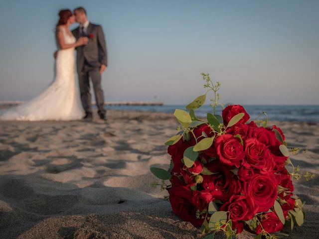 Il matrimonio di Roberto  e Manuela a Seravezza, Lucca 12