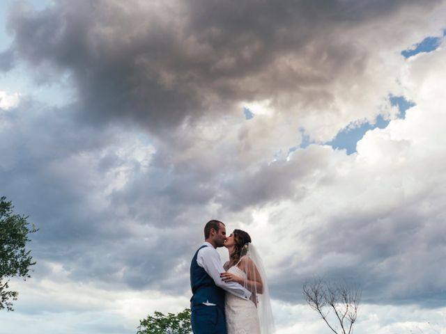 Il matrimonio di Tino e Giulia a Miglianico, Chieti 32